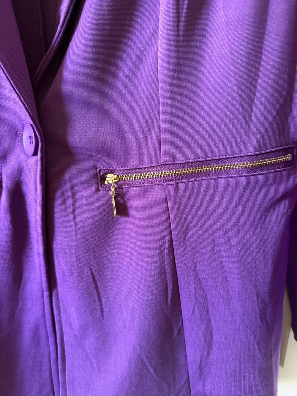 Genhoo Violet Single-Button Blazer with Gold Zippers - Picture 8 of 8